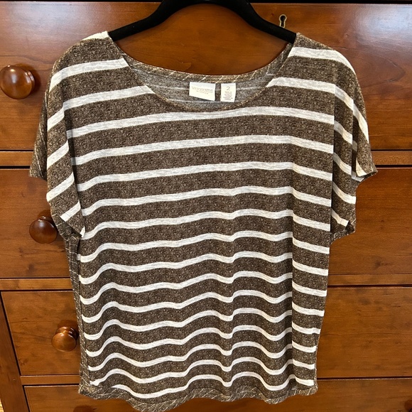 Chico's Weekend Top Size 2 - Picture 1 of 2